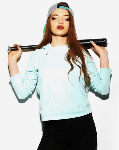 Need Hugs Kitten Graphic Tee